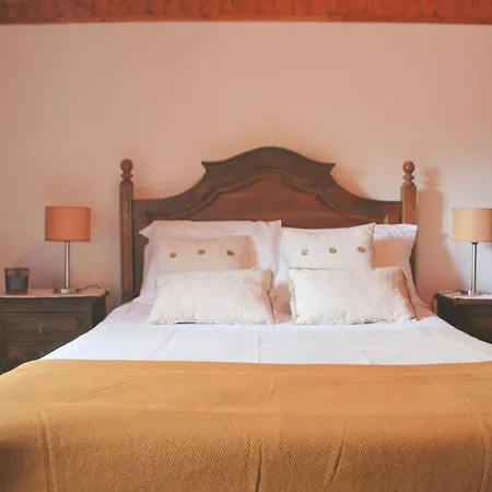 샬레 Retiro De Varzeas . Casa De Turismo Rural 비에이라도미노